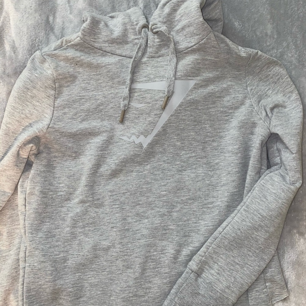 Cropped gym hoodie
